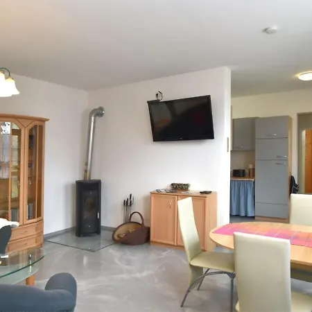 Apartment Cheerful And Bright With Fireplace And Garden Naumburg (Saale)